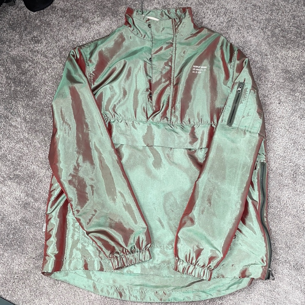 FairPlay men’s pullover windbreaker